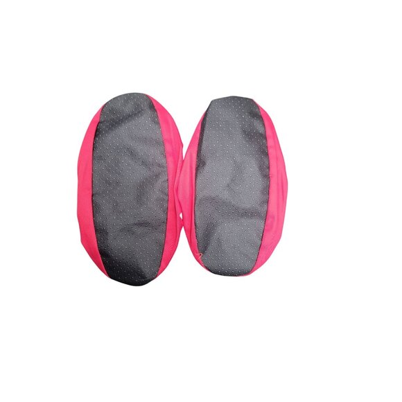 Adjustable Red Elastic Shoe Covers - Picture 2 of 3